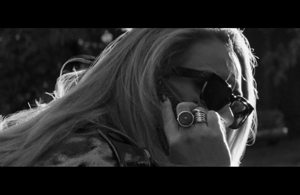 Adele《Easy On Me》无水印高清MV1080P[MP4/120MB]百度云网盘下载
