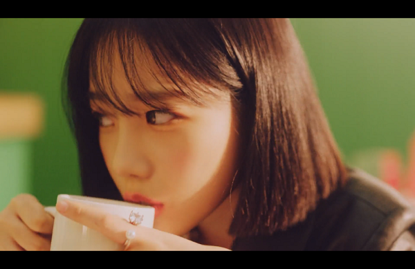 曺柔理《GLASSY》无水印高清音乐MV[1080P/MP4/73MB]百度云网盘下载