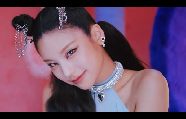 ITZY《LOCO》无水印高清音乐MV[1080P/MP4/85MB]网盘下载