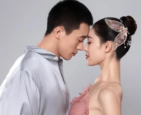 图片[5]-钟楚曦侯雯元情人节官宣，《如果奔跑是我的人生》嗑cp成真-云上仙人资源网